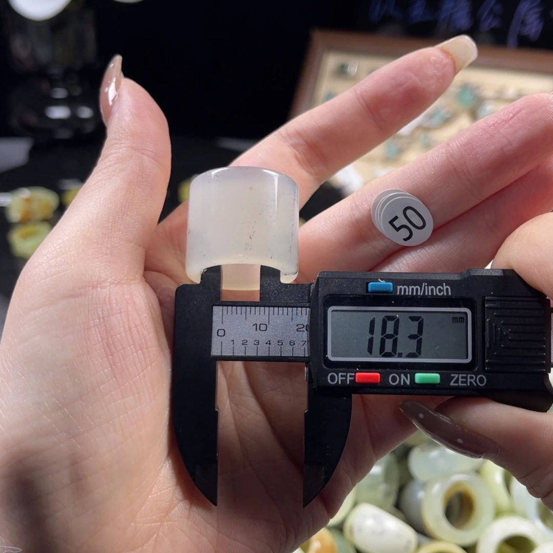 蛇纹石玉未镶嵌戒指