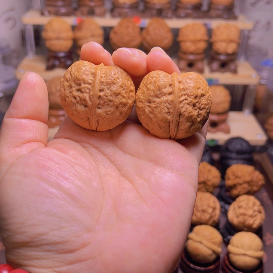 文玩核桃把件14w峭壁元宝41尺