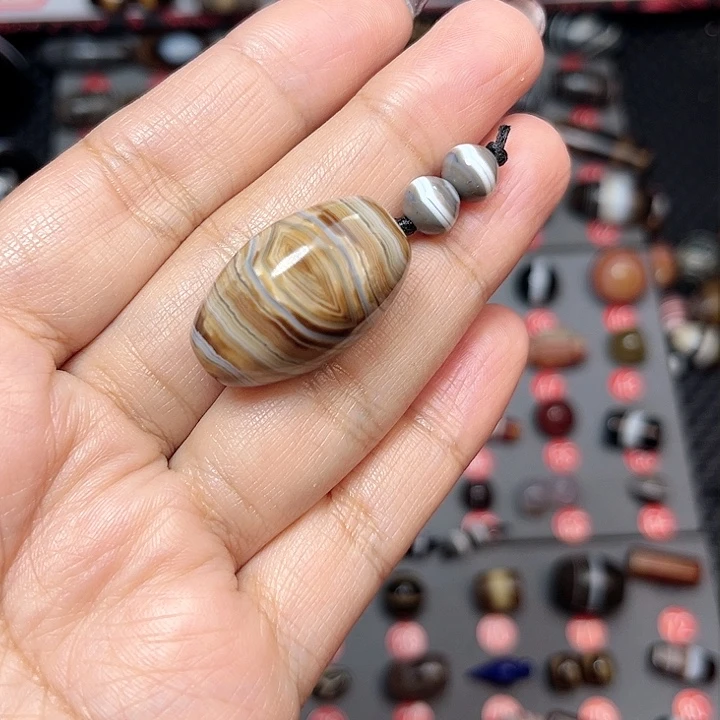 未镶嵌玛瑙/玉髓珠宝半成品莫*