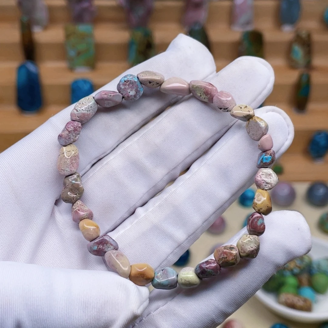 绿松石未镶嵌颈饰