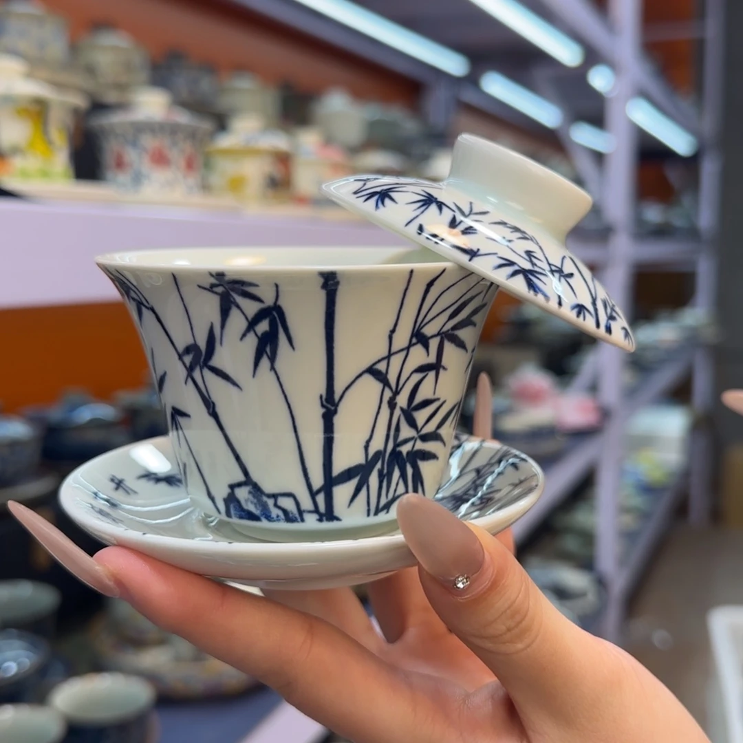 我在外面吃饭呢你在哪了我