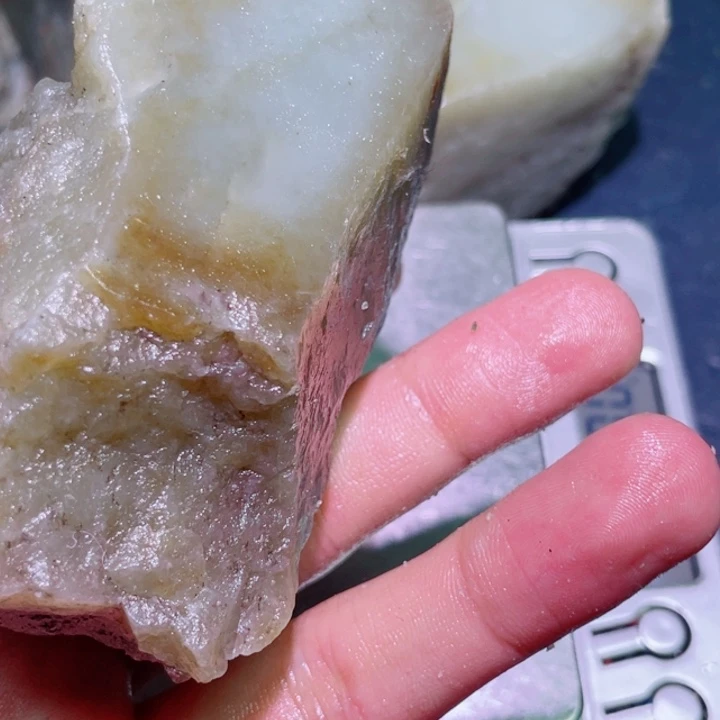 和田玉（糖玉）未镶嵌珠宝半成品