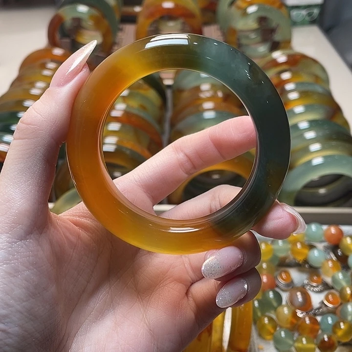 蛇纹石玉未镶嵌手镯53.2