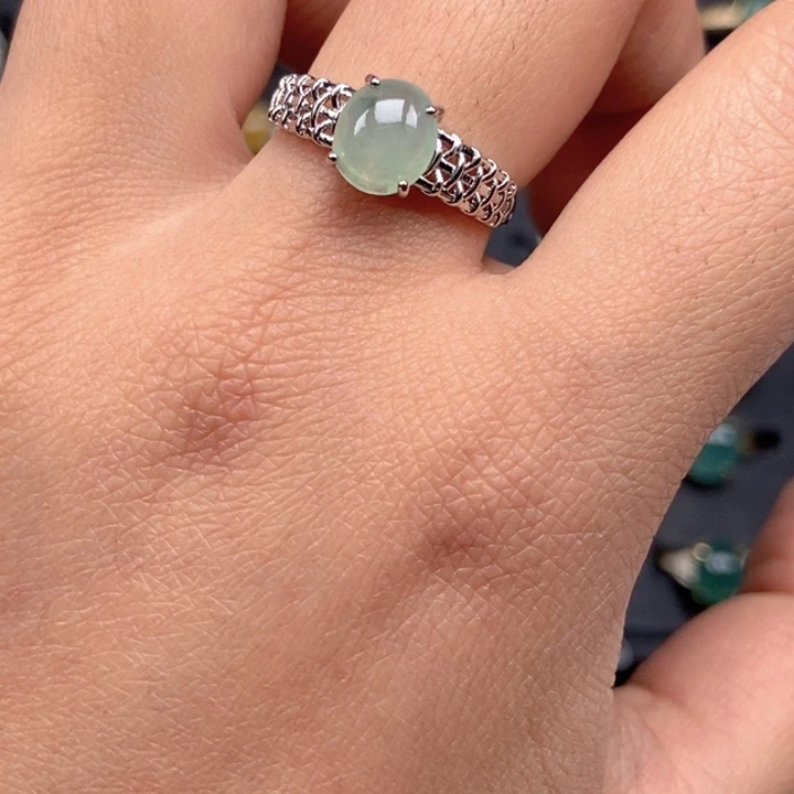 翡翠未镶嵌戒指戒指