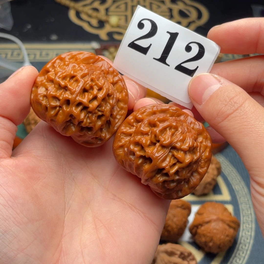 文玩核桃把件天地212号