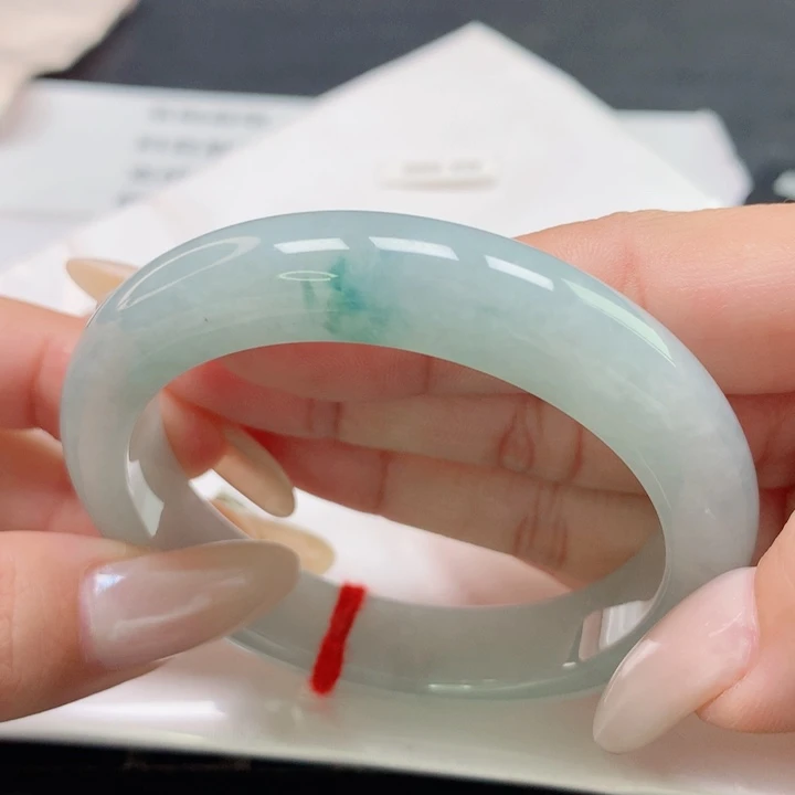 翡翠未镶嵌手镯5354