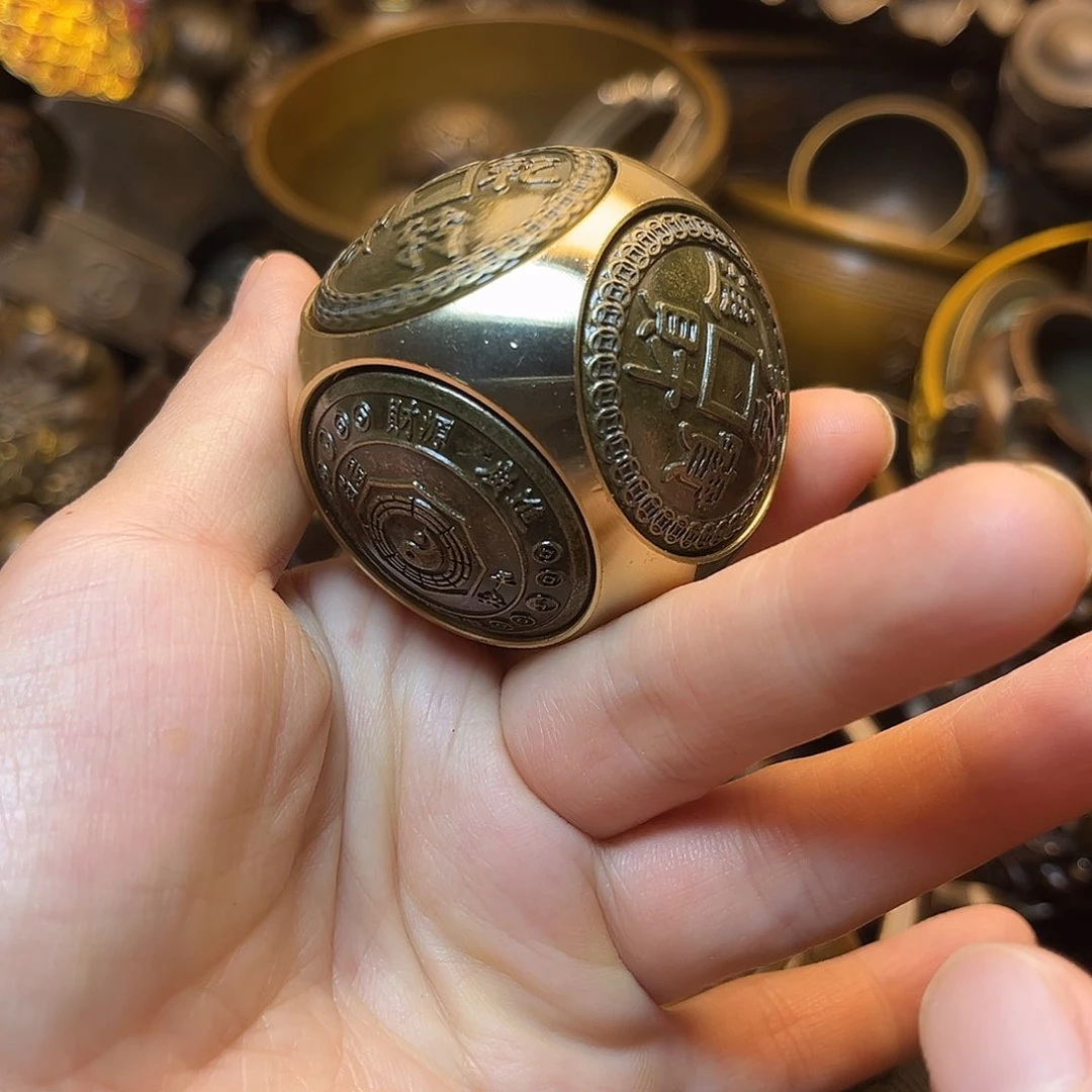 精美铜器工艺品等