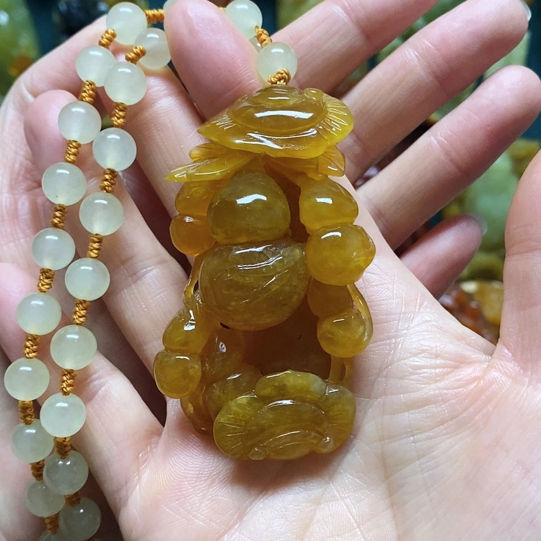 岫玉未镶嵌吊坠(赠链)