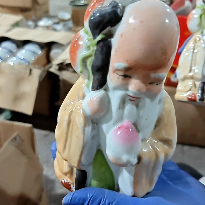 瓷片赵*盘子碗茶壶啥都有