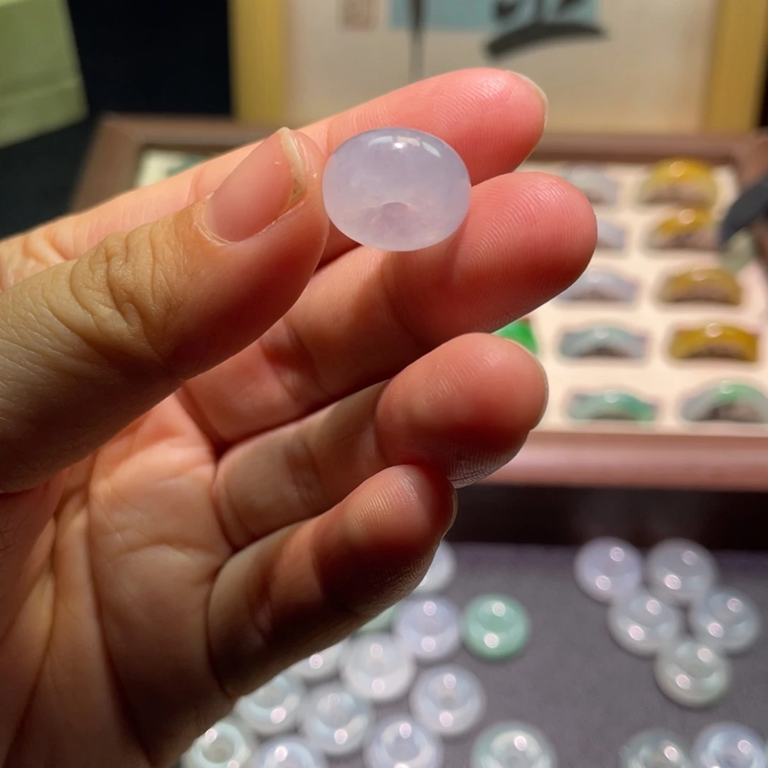 翡翠裸石翡翠扣子