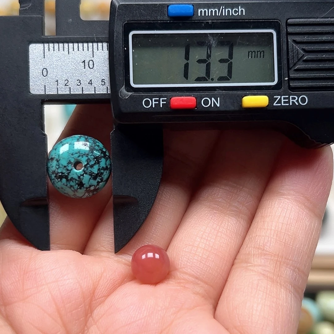 南红玛瑙未镶嵌珠宝奇石