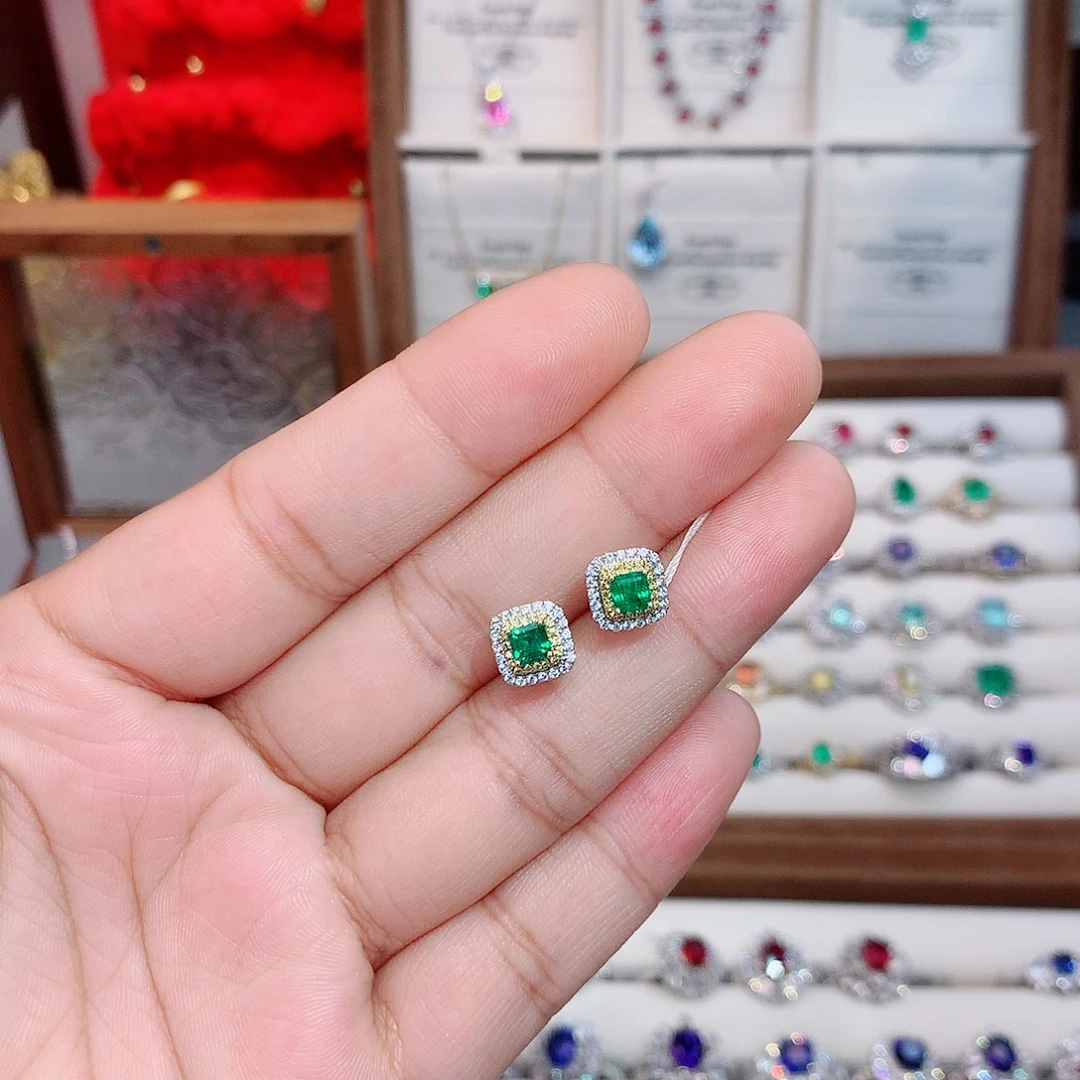 18K金镶嵌耳饰祖母绿0.56ct/七天无理由