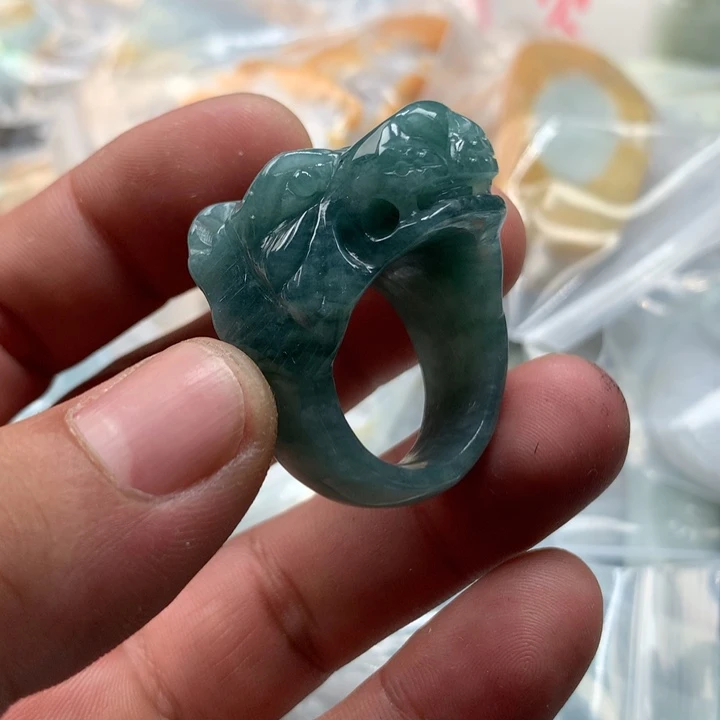 翡翠未镶嵌颈饰保真天然a货翡翠