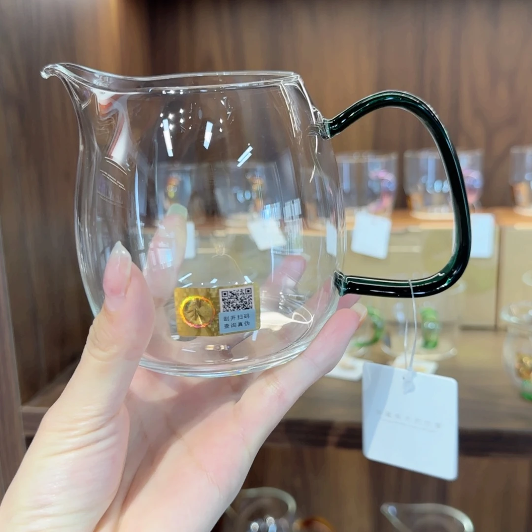 泰然墨色公道杯。z