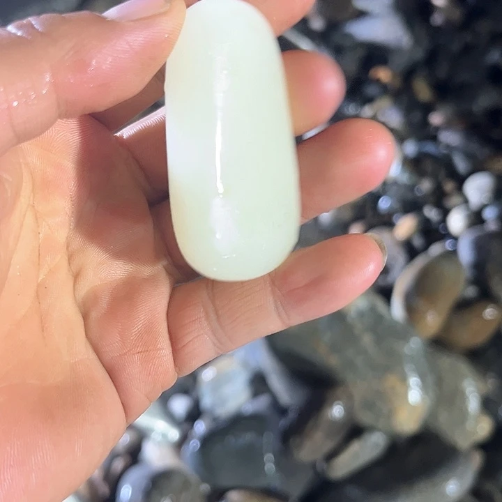 未镶嵌和田玉（糖玉）珠宝奇石