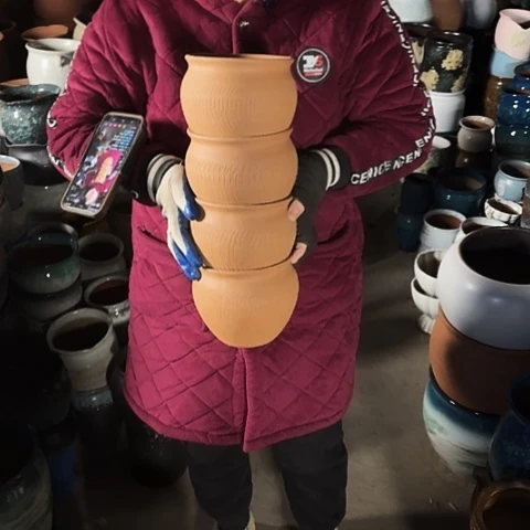 口15高13盆子盆子。