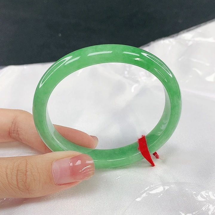 翡翠未镶嵌手镯圈54，50103