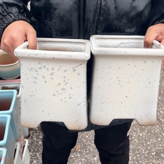 红陶口16高19瑕疵