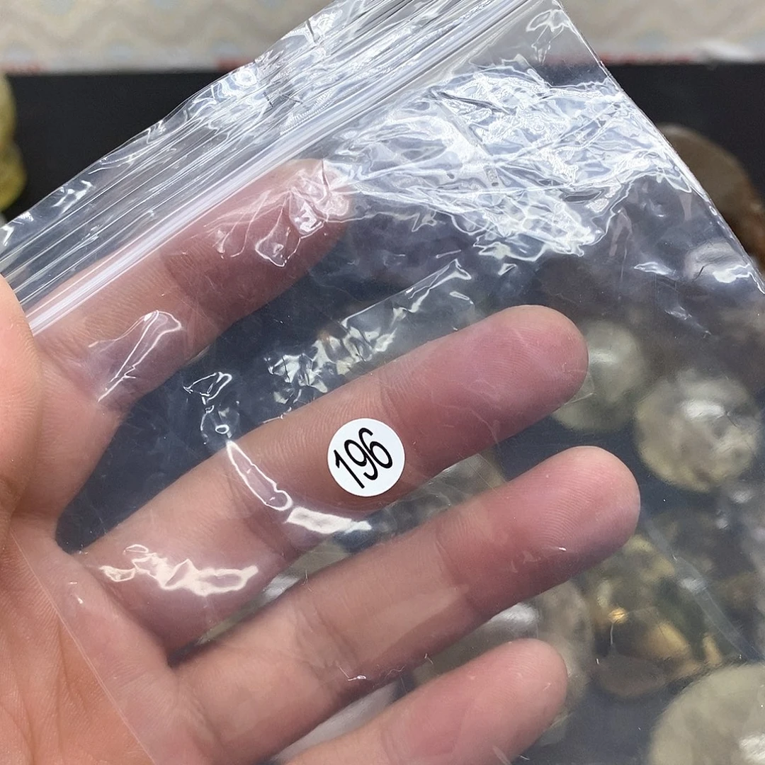 K***m未镶嵌珠宝半成品水晶196水晶石