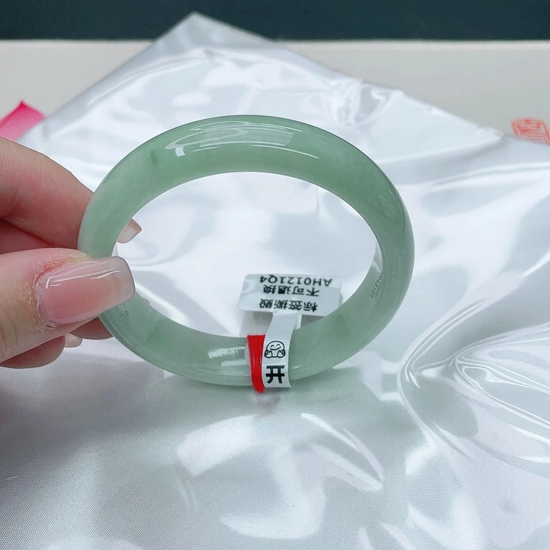 翡翠手镯未镶嵌正54.7