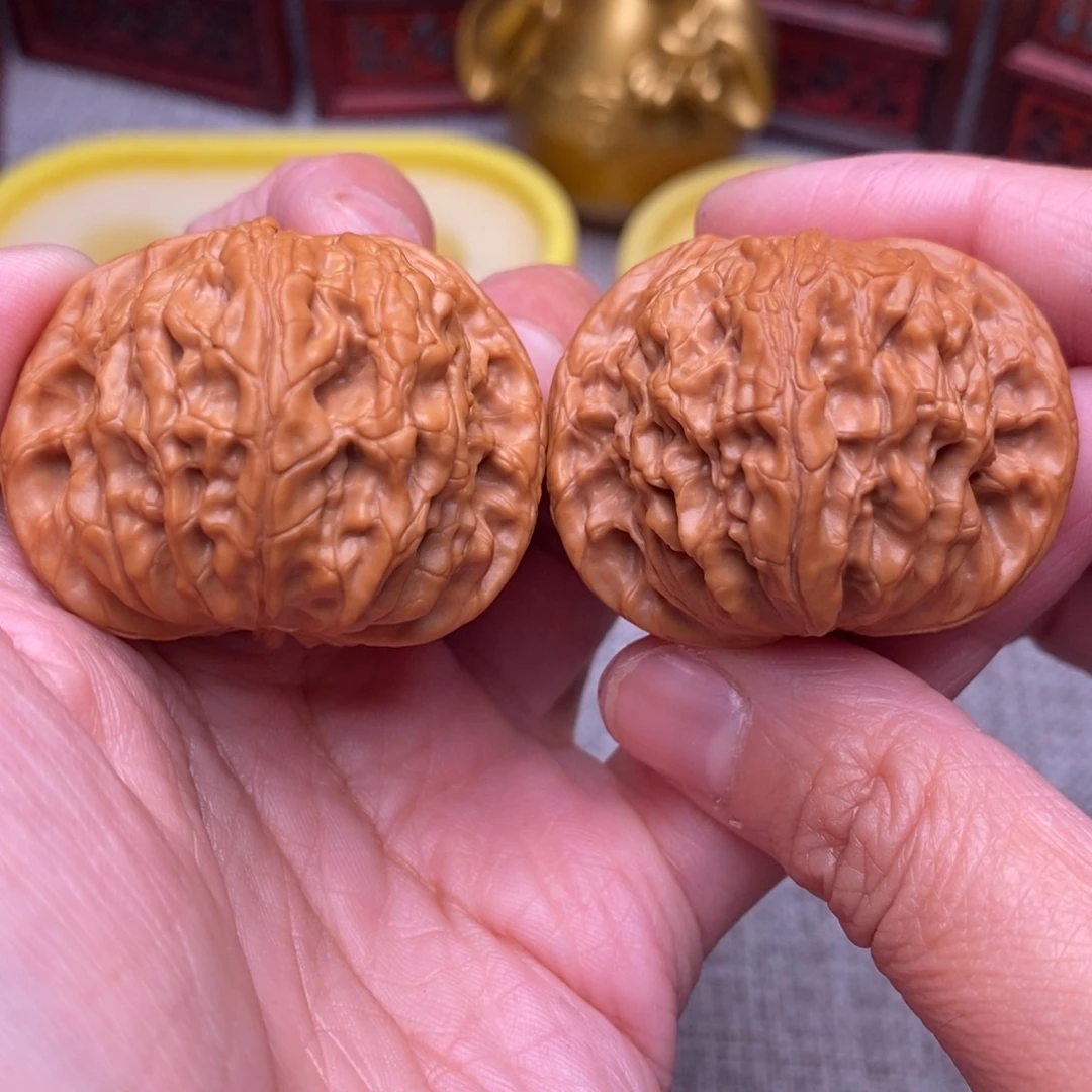 文玩核桃把件白****次全品毕业山地正磨40尺