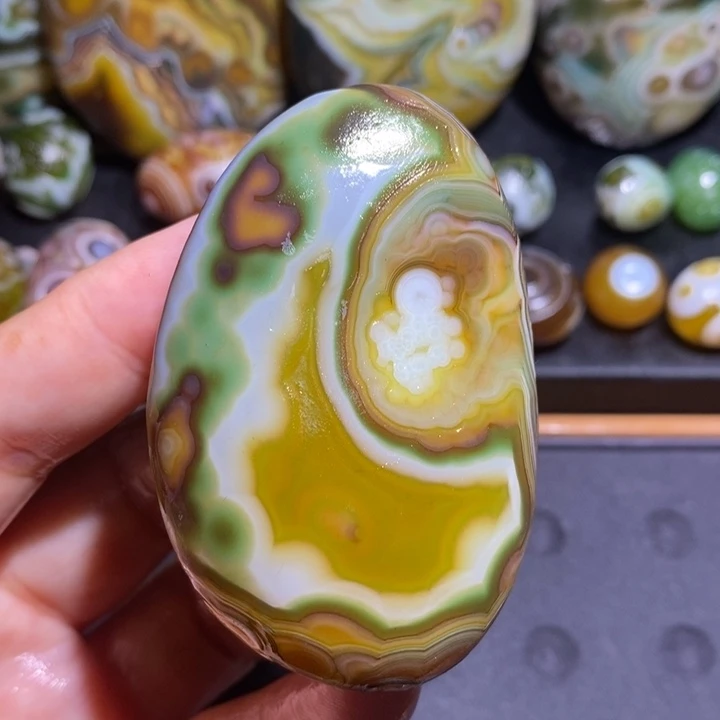 未镶嵌玛瑙/玉髓珠宝半成品88