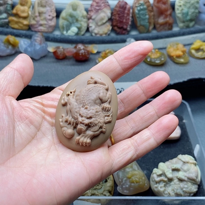 【闪购商品】定制石英质玉吊坠未镶嵌