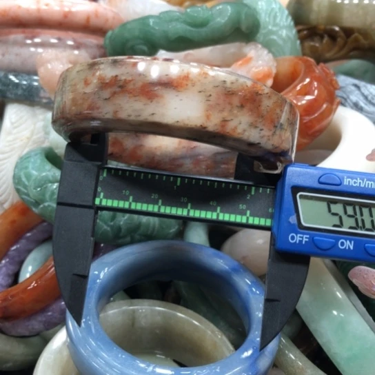 未镶嵌石英质玉珠宝半成品43