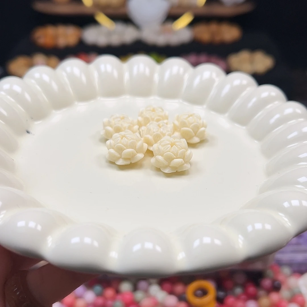 手串菩提根/象牙果卡18合成莲花10颗