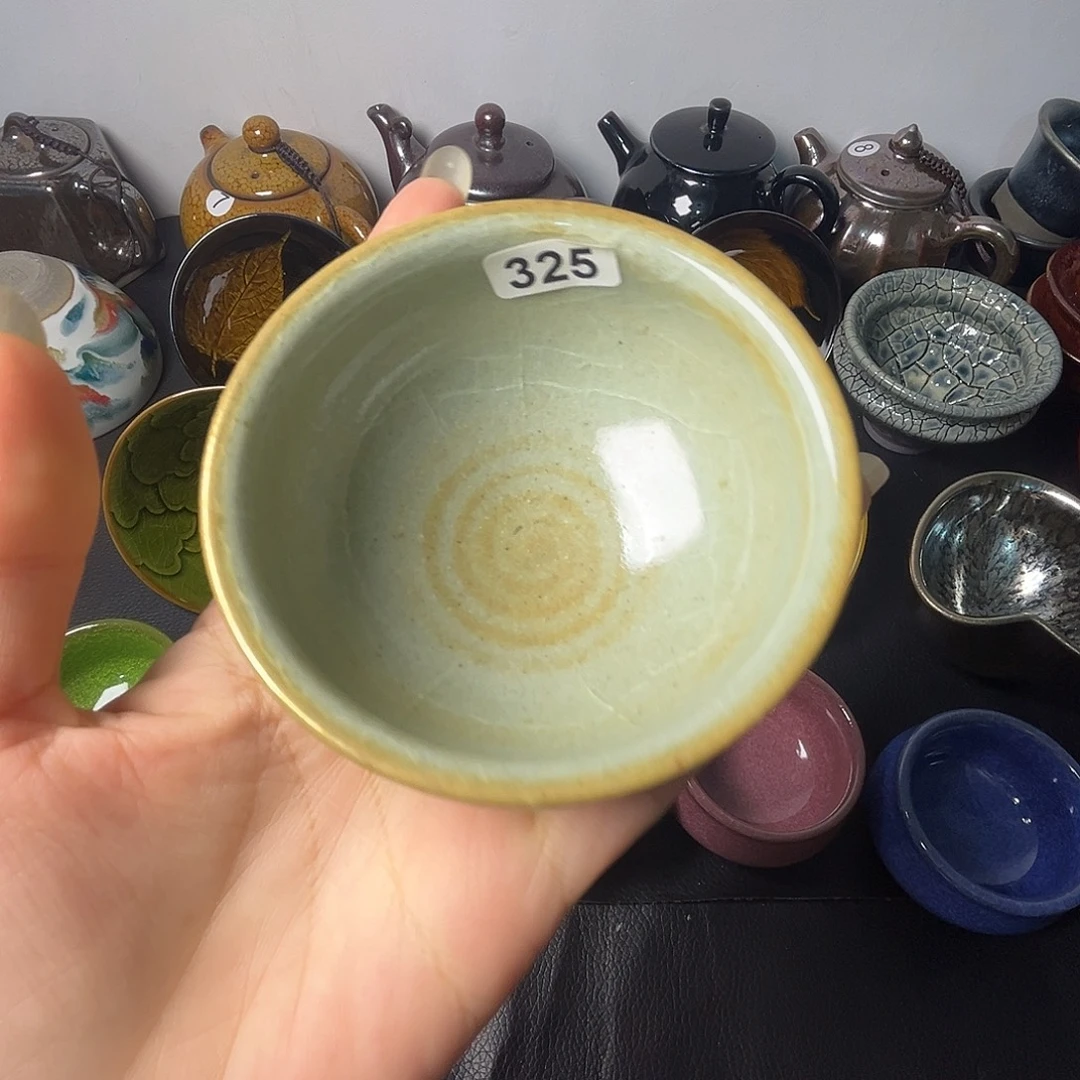 茶盏在这条街上也没有看到什么