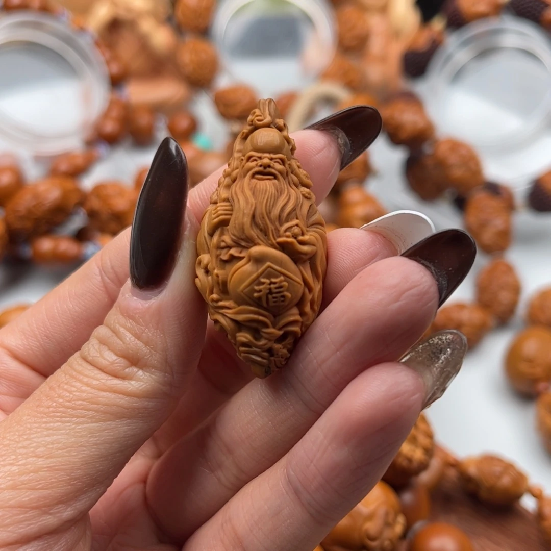 ༺***༻橄榄核吊坠大寿星