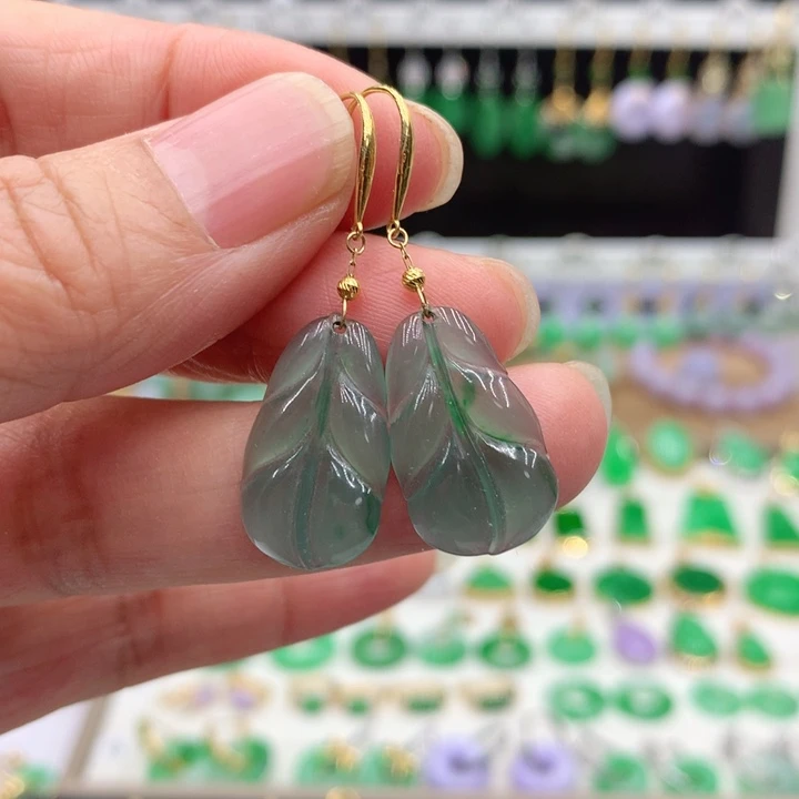 翡翠18K金镶嵌耳饰