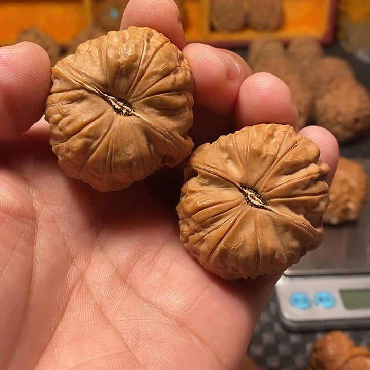 吊坠文玩核桃41.5尺，南瓜墩