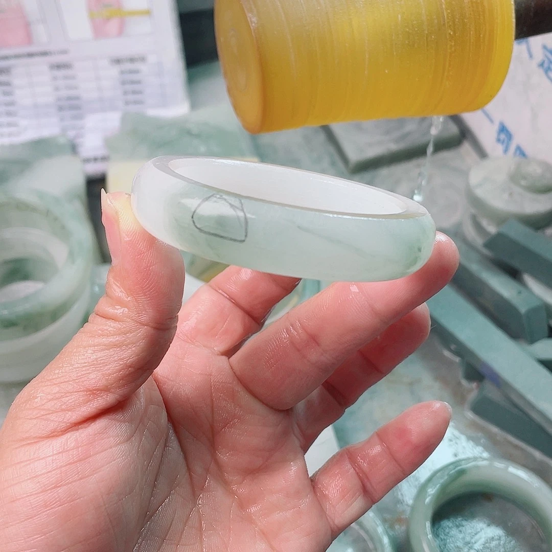 优***贝定制石英质玉（天山翠）