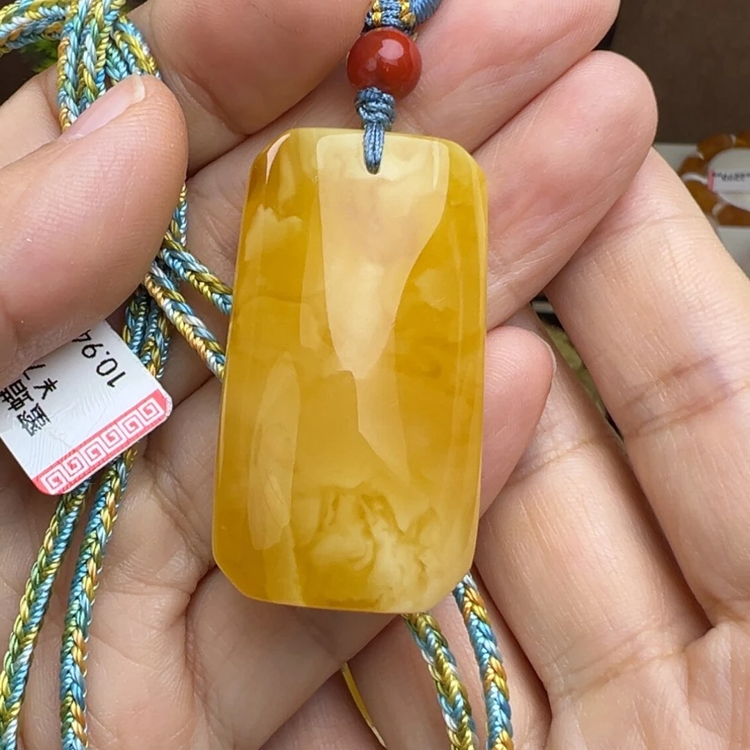 蜜蜡吊坠(不含链)未镶嵌