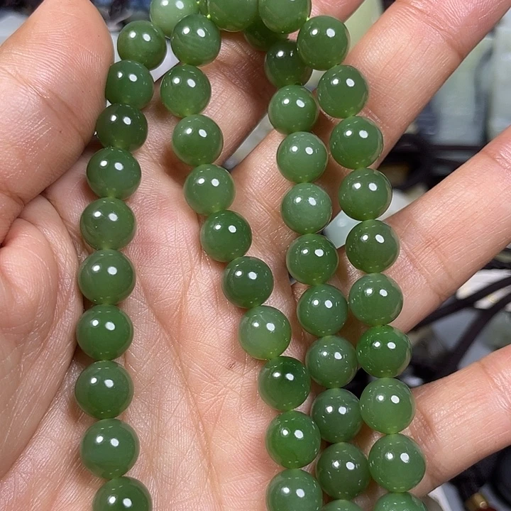 和田玉未镶嵌把件