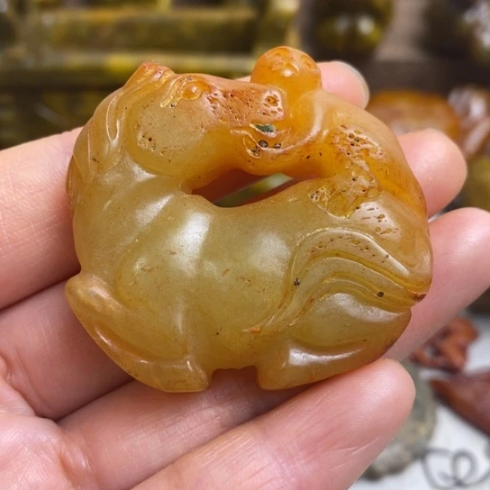 蛇纹石玉未镶嵌颈饰91