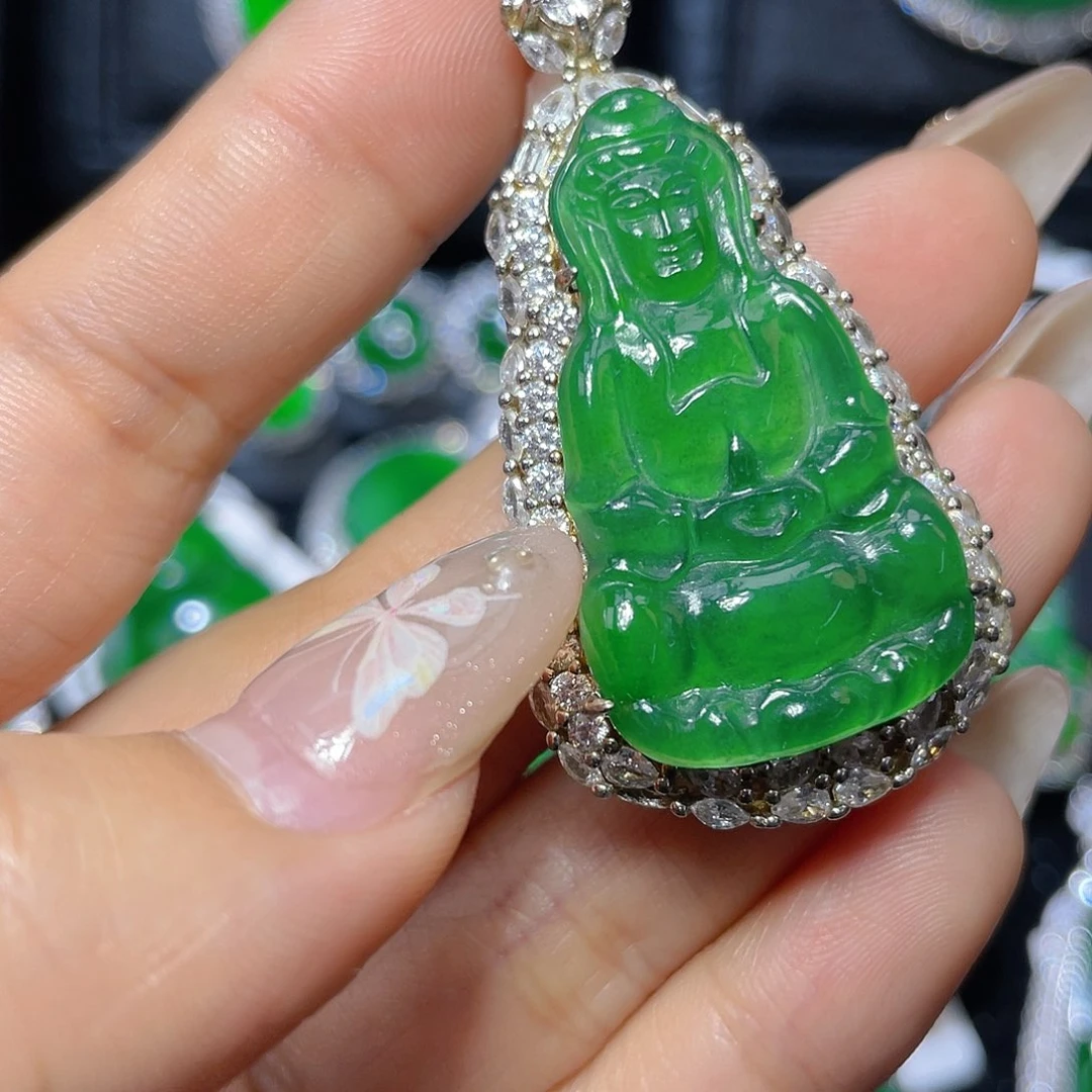 翡翠颈饰银S925镶嵌翡翠
