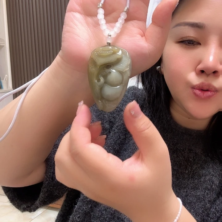 蛇纹石玉合金颈饰