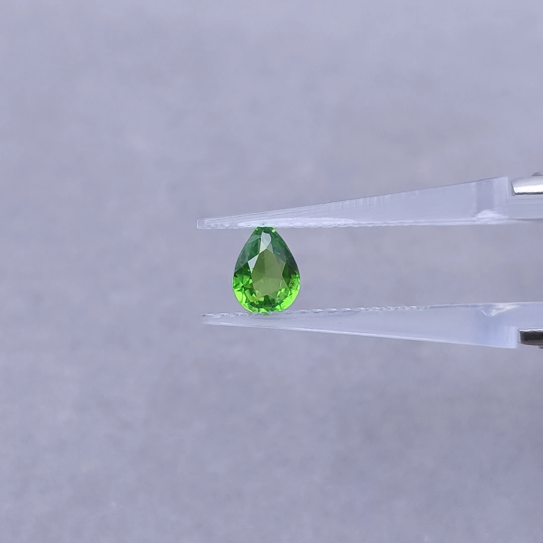 TVSPvv 沙弗莱石-1.00ct（00981418）0121
