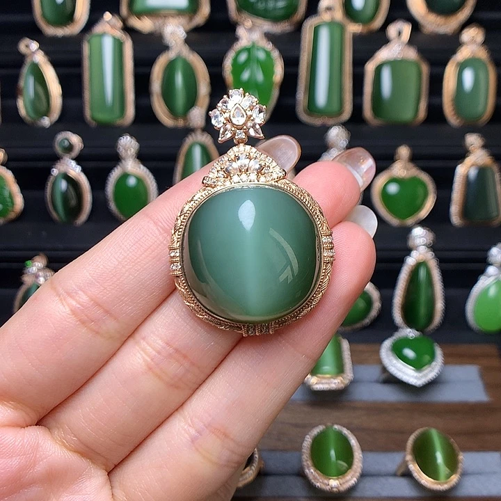 和田玉首饰18K金镶嵌微****暖