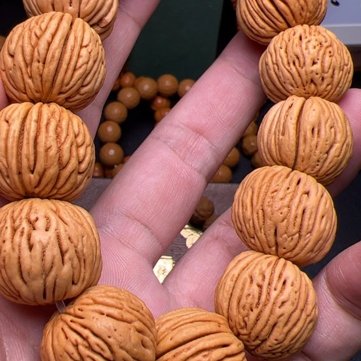 猴头核桃手串顺**然辣椒