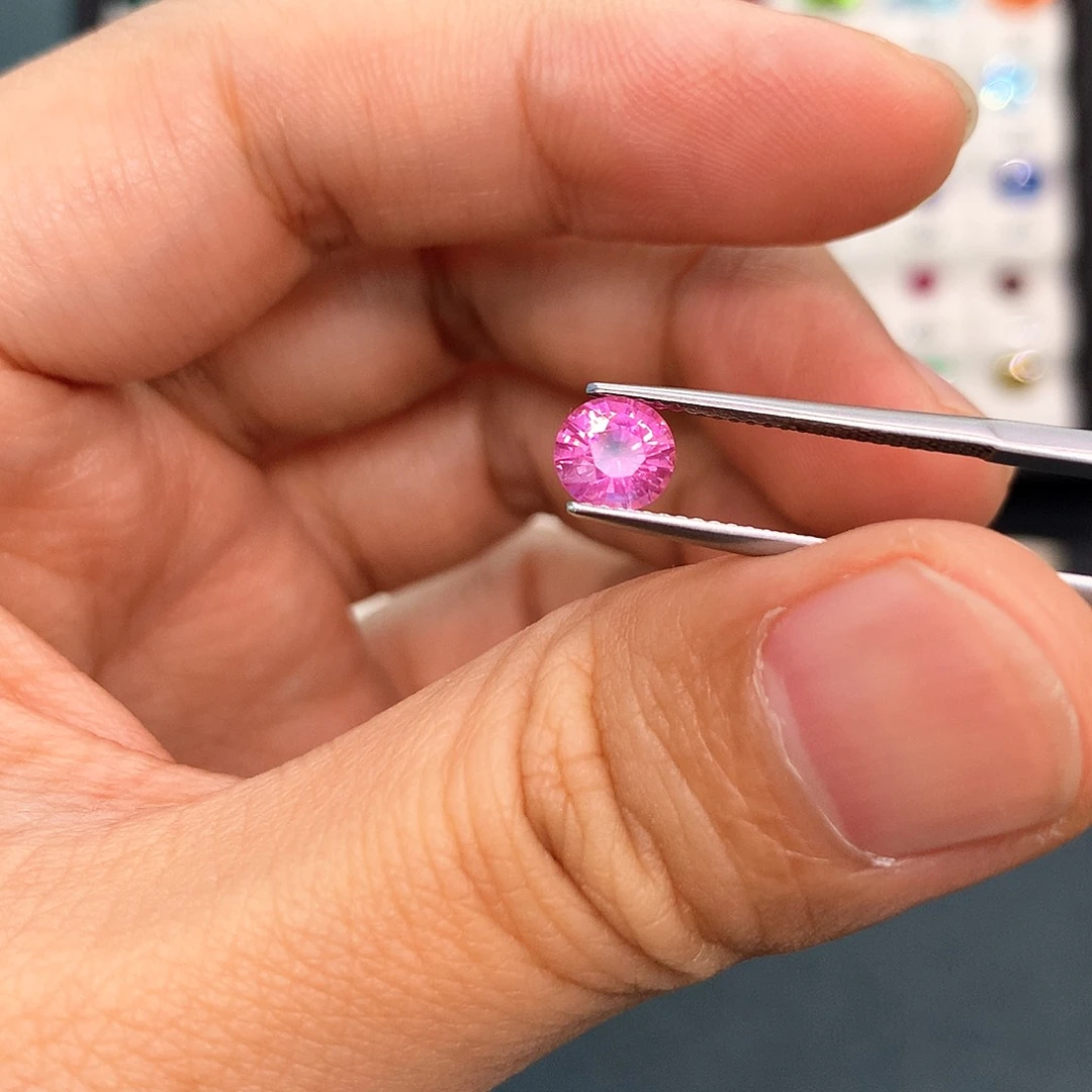 尖晶石裸石未镶嵌1.07克拉马亨盖