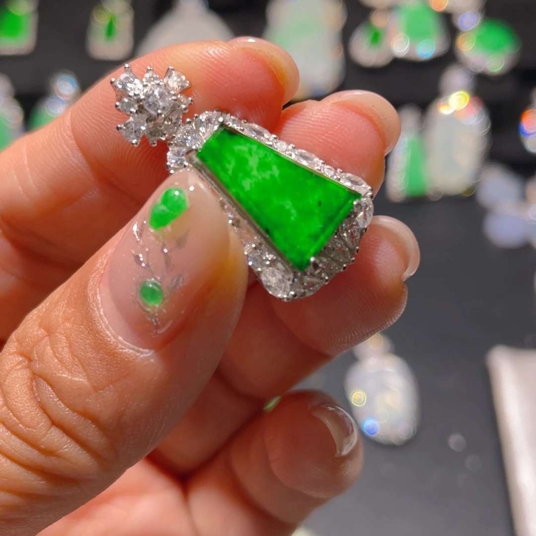 翡翠颈饰银S925镶嵌精品