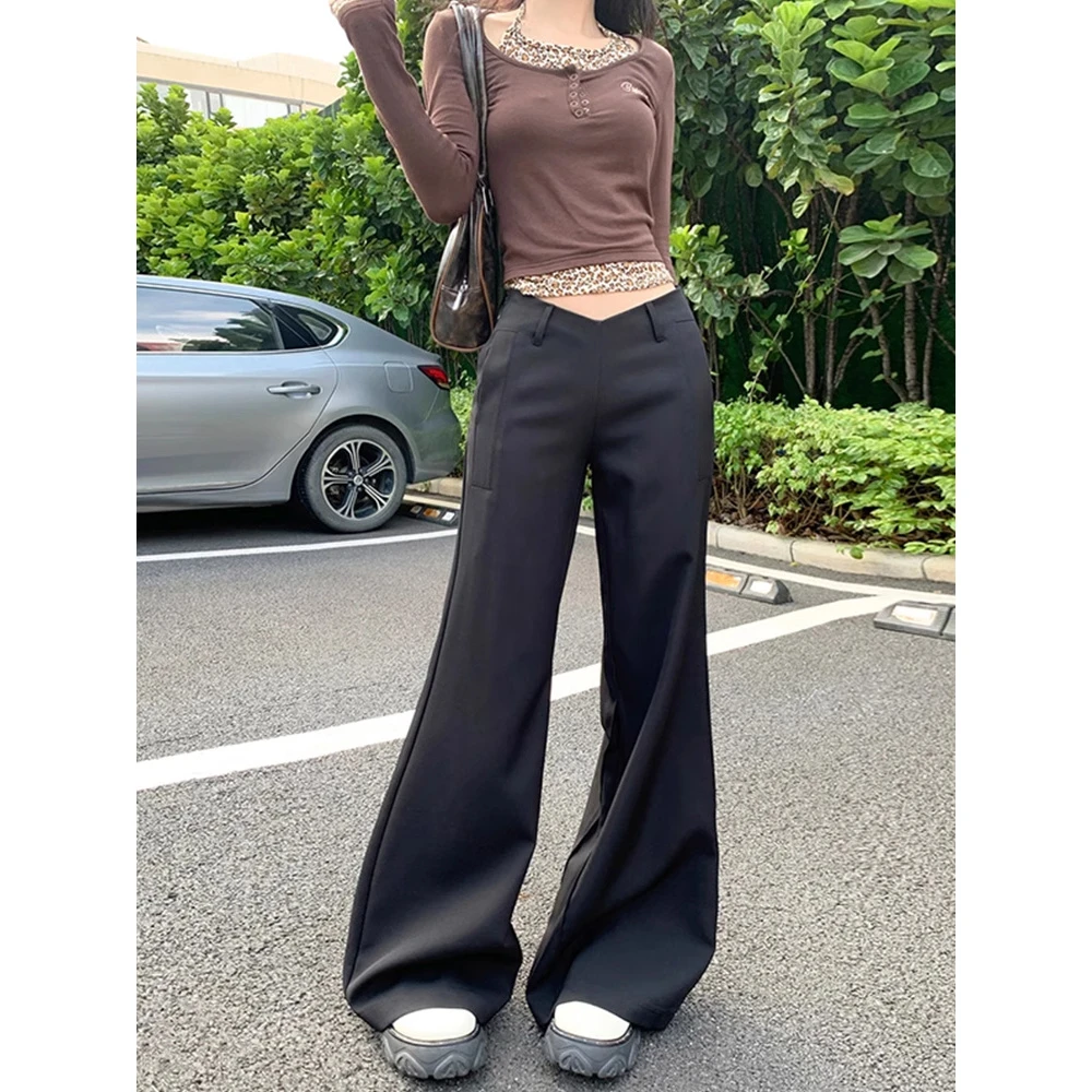 春季黑色低腰微喇西装裤女大码胖mm不贴腿阔腿宽松垂感喇叭休闲裤