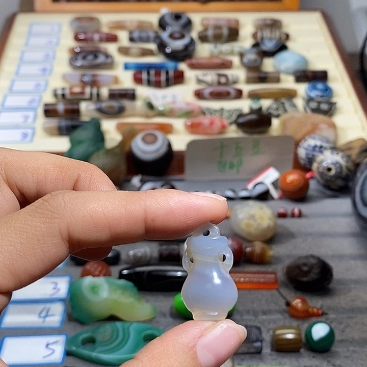 小***紫玛瑙/玉髓合金颈饰