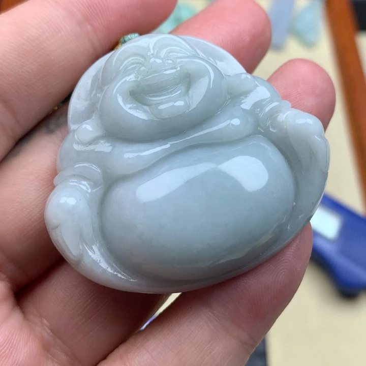 翡翠未镶嵌颈饰佛公