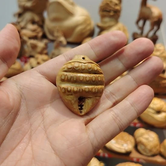 陶瓷竹根雕蟹钳手把件