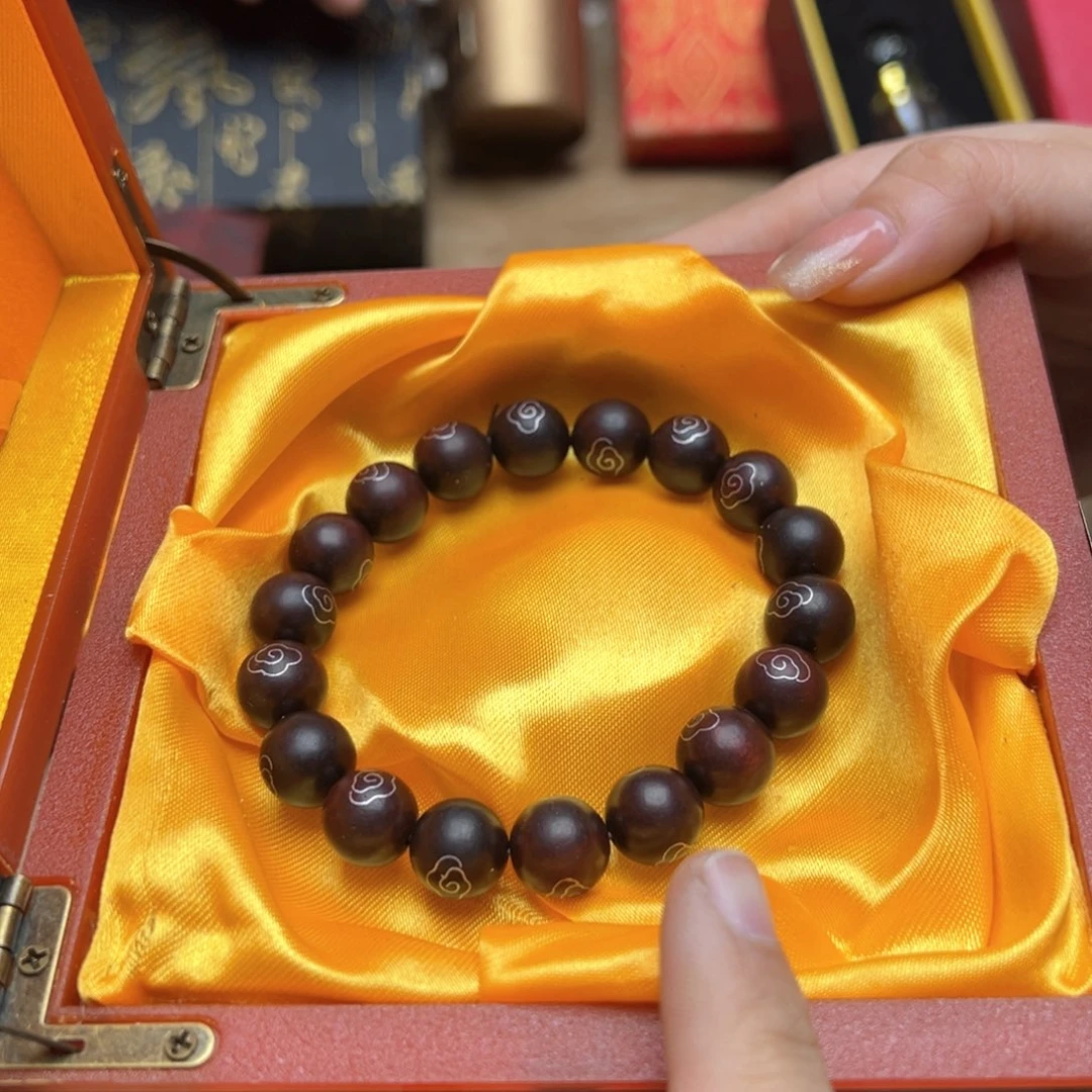 大叶紫檀（黑酸枝木类）