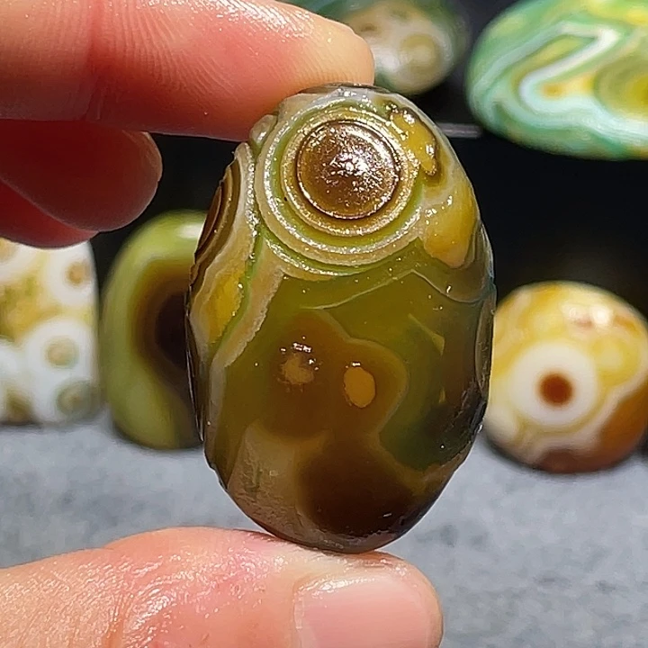 玛瑙/玉髓未镶嵌珠宝奇石